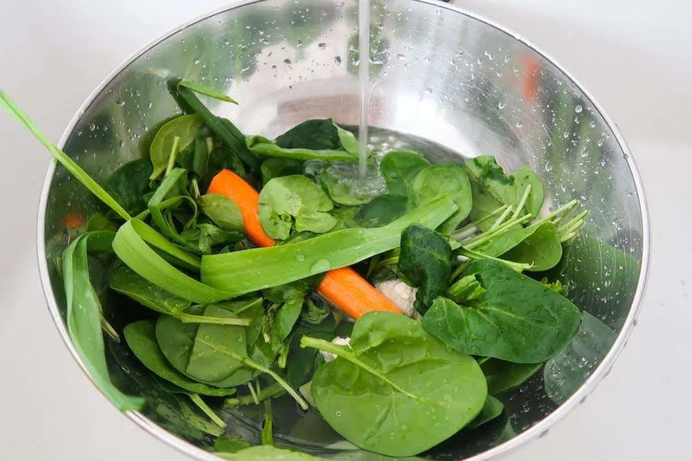 Lentil spinach soup