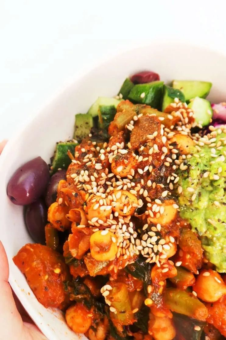 Meal prep bowl with spicy chickpeas, vegan