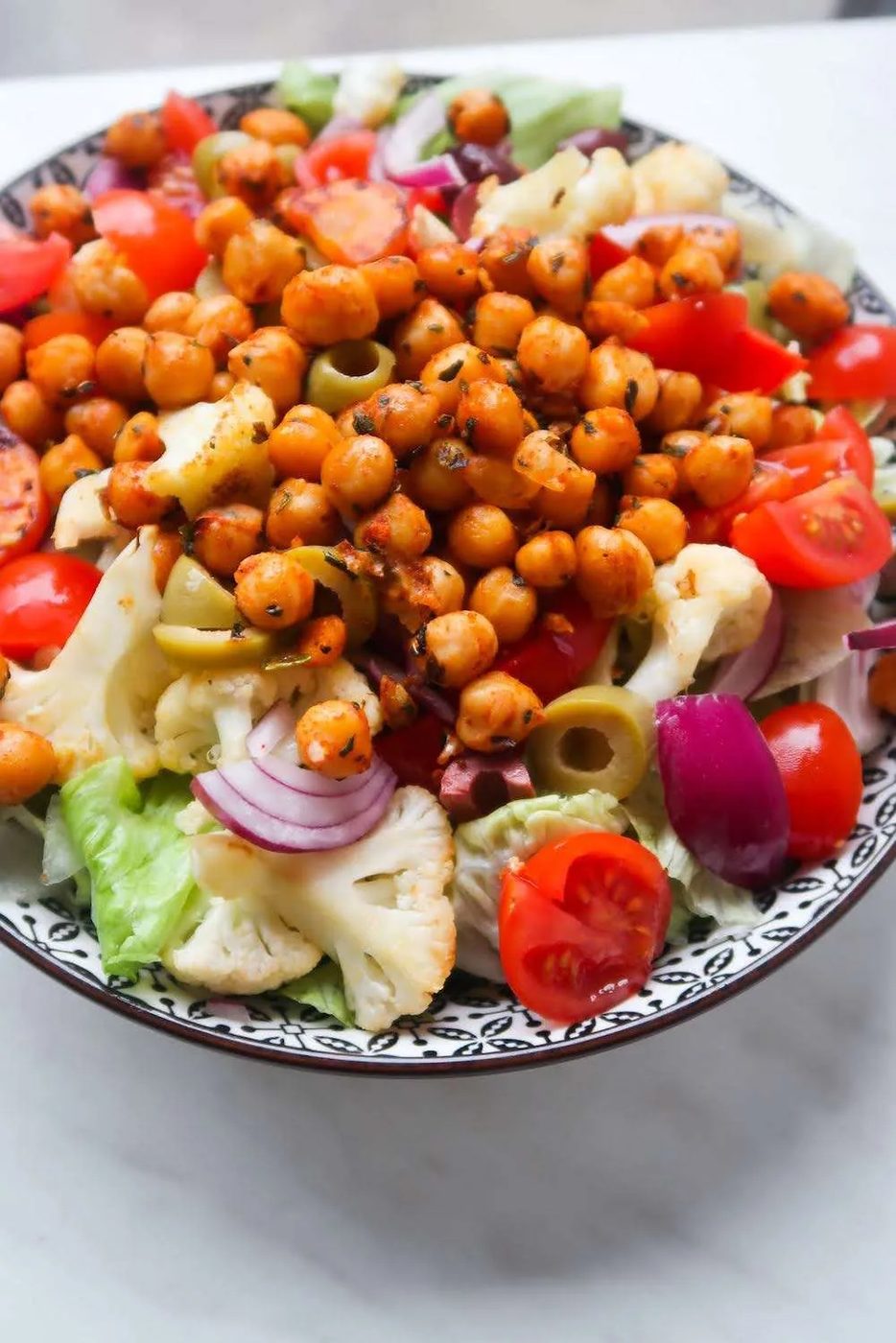 Mediterranean roasted chickpea salad
