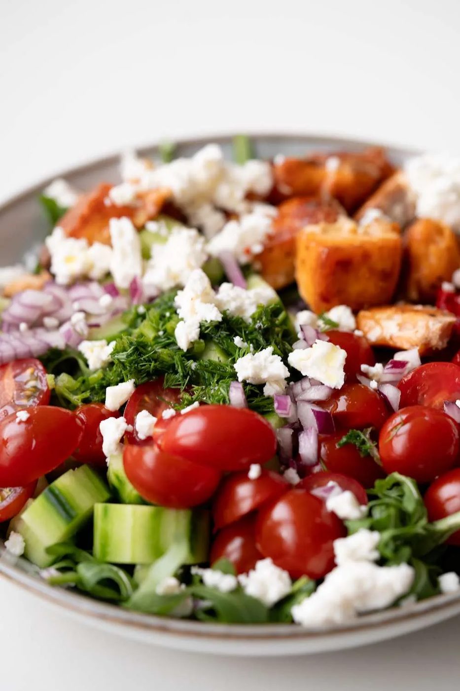 Mediterranean salmon salad