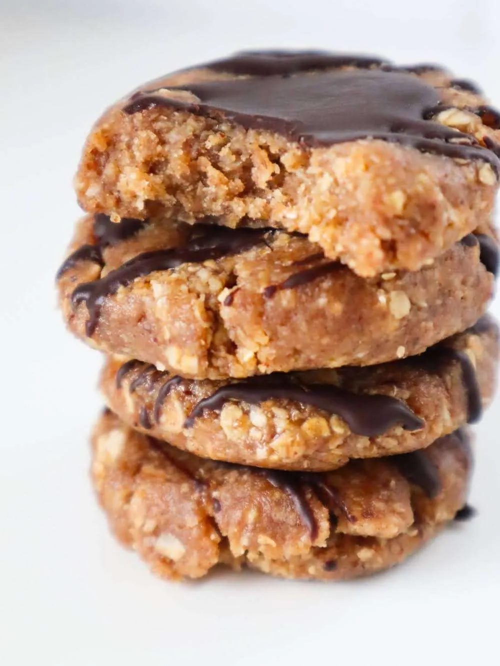 These healthy no-bake pecan cookies are SO notable. They can be a great simple meal prep snack or dessert to grab whenever you need a…
