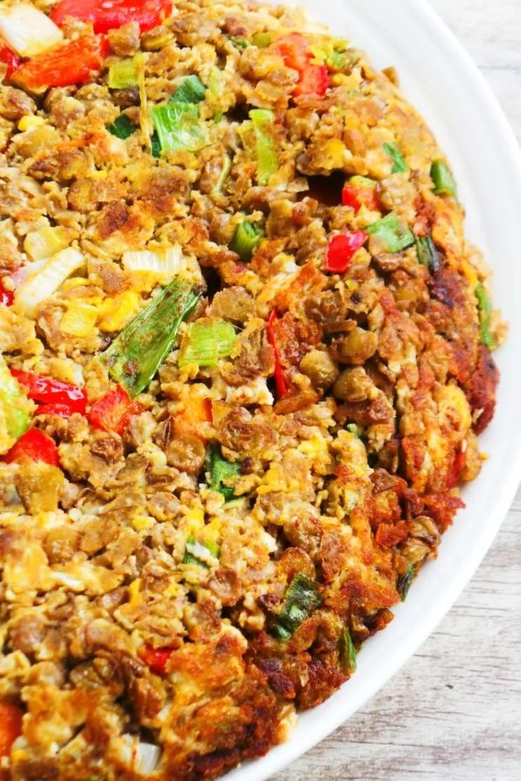 Omelet with spicy turmeric lentils aka tortilla ibelina