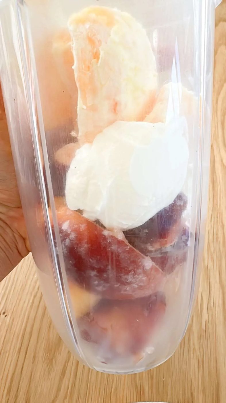 Peach smoothie, no banana