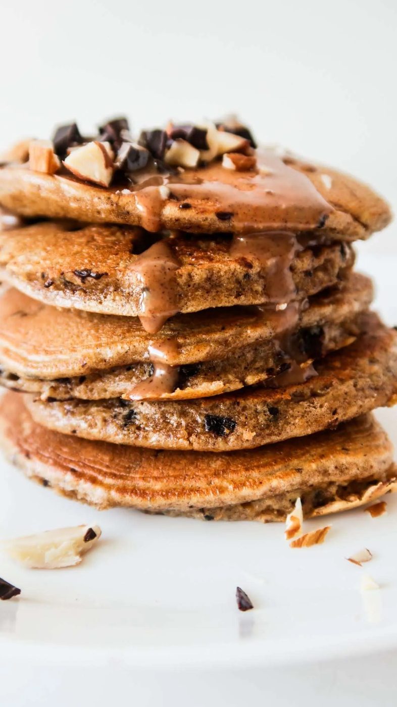 These peanut butter oat pancakes with chocolate chips are simple to make and you probably have all the ingredients at home! To make this…