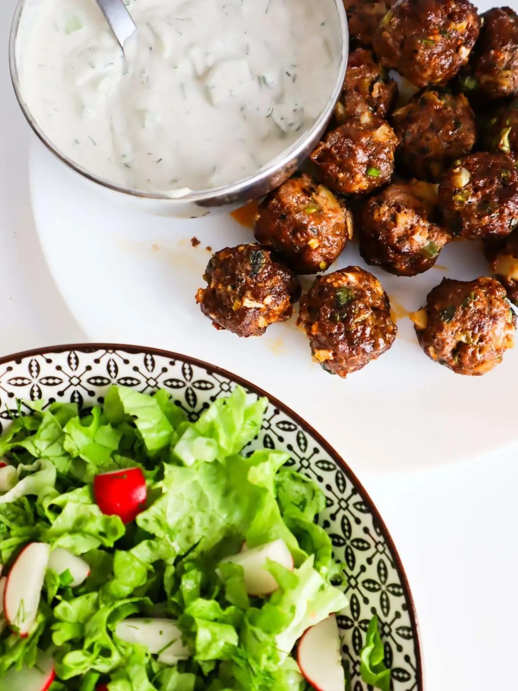 Lettuce salad with dill, simple