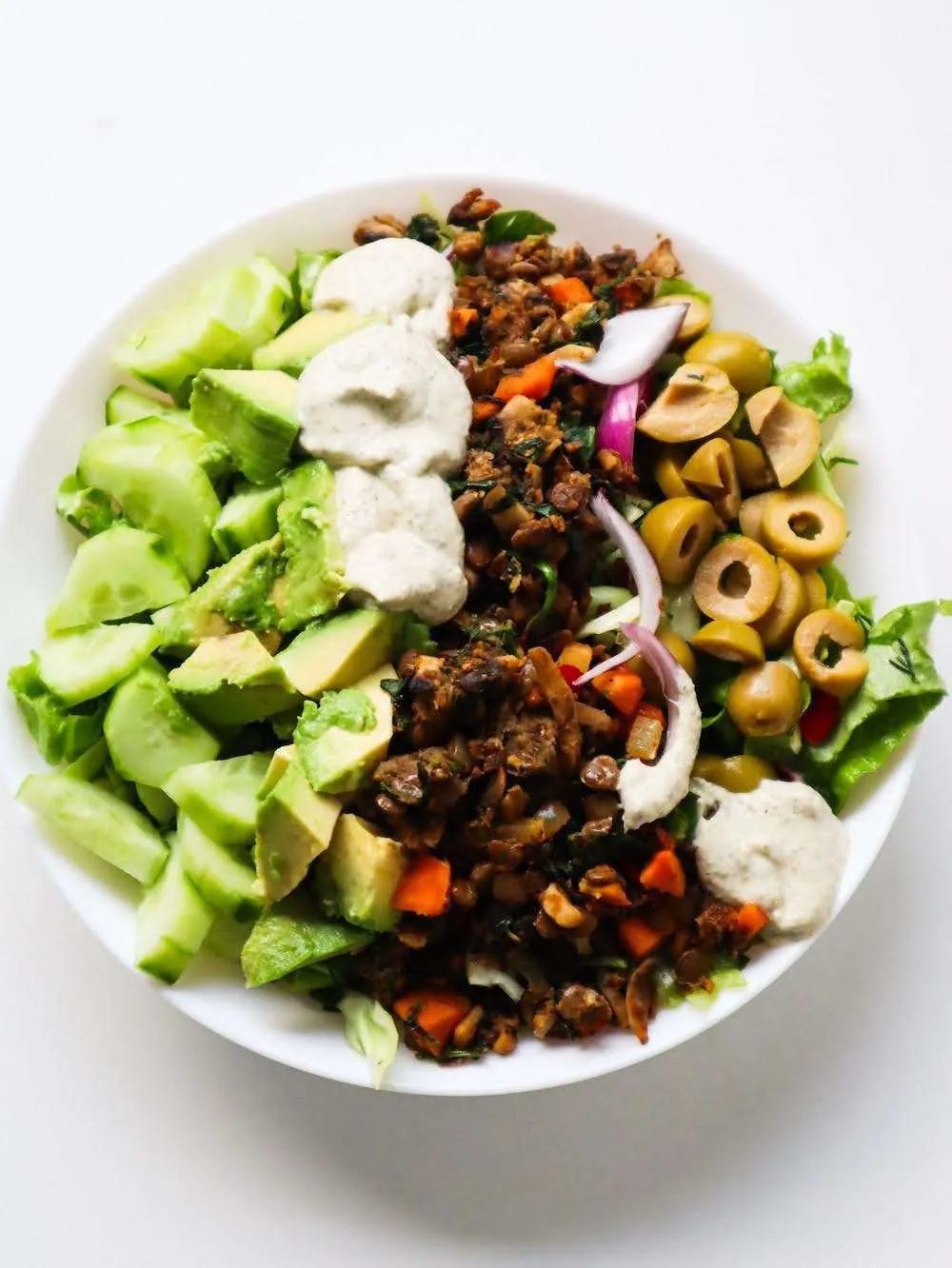 Spiced Lentil Bowls with salad, avocado and tzatziki! This is a tasty lentil recipe for lunch or dinner that is rich in folate, magnesium…