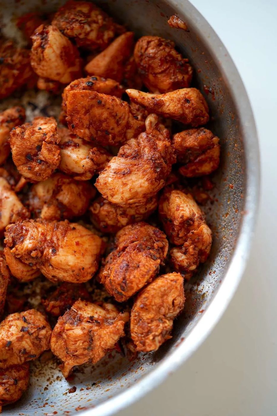 These irresistible, spicy garlic chicken bites are the ultimate Mediterranean meal prep protein. Ready in just 20 minutes, they are…