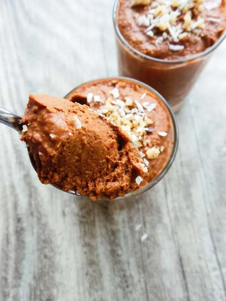 Chocolate Mousse - a healthy vegan chocolate dessert that is satisfying and sweetened only with dried fruit. This healthy dessert recipe is…