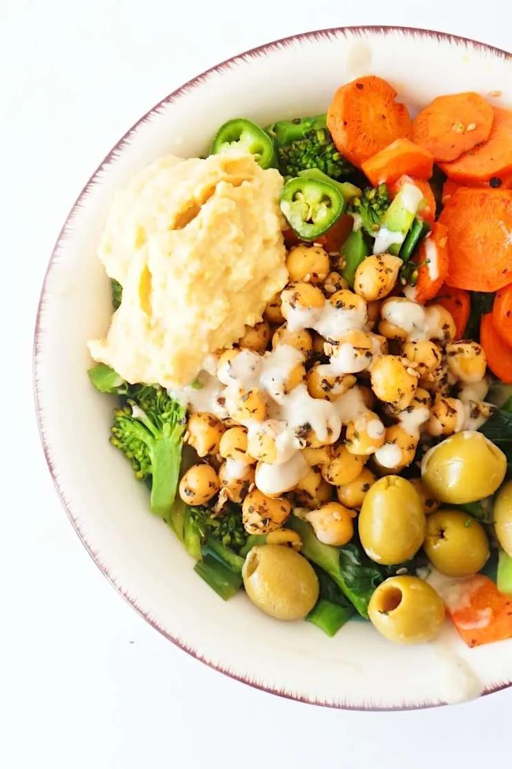 Meal prep bowls with chickpeas, vegan
