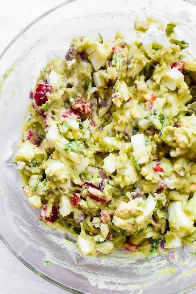 Avocado egg salad | low carb & vegetarian