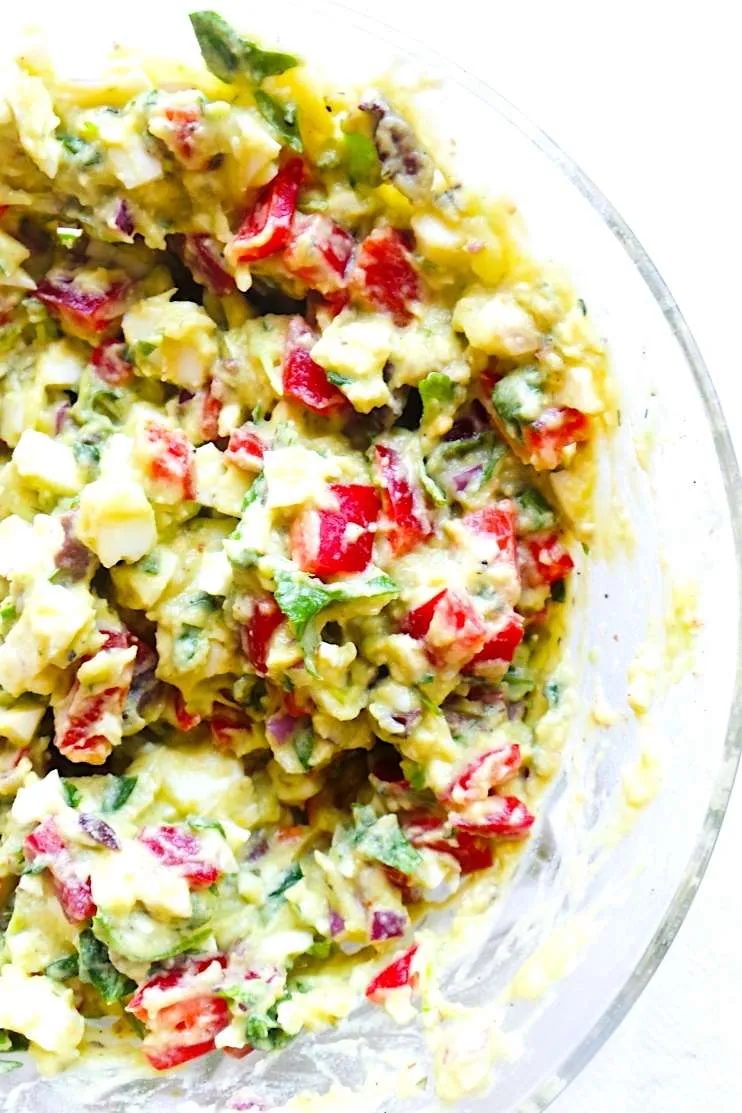 Avocado egg salad | low carb & vegetarian