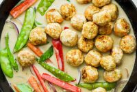 Fragrant Green Curry Chicken Meatballs