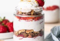 Creamy Protein Strawberry Cheesecake Jars
