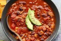 Crockpot Comfort: Savory Turkey Chili