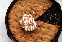 Giant Flourless Peanut Butter Skillet Cookie