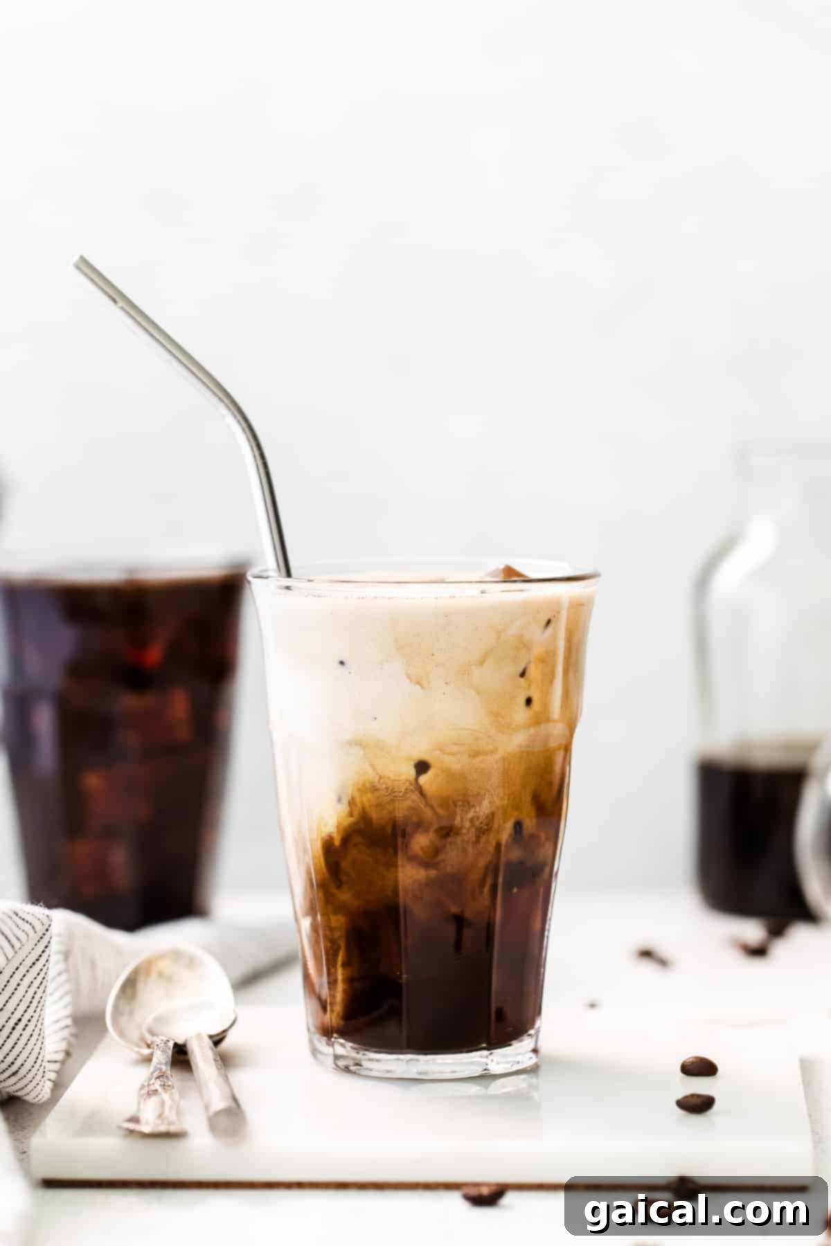 Learn how to make cold brew coffee in the comfort of your own home. All you need is your favorite coffee grounds, water, a filter, and a mason jar. It's easy to make and perfect for any day of the week. cold brew