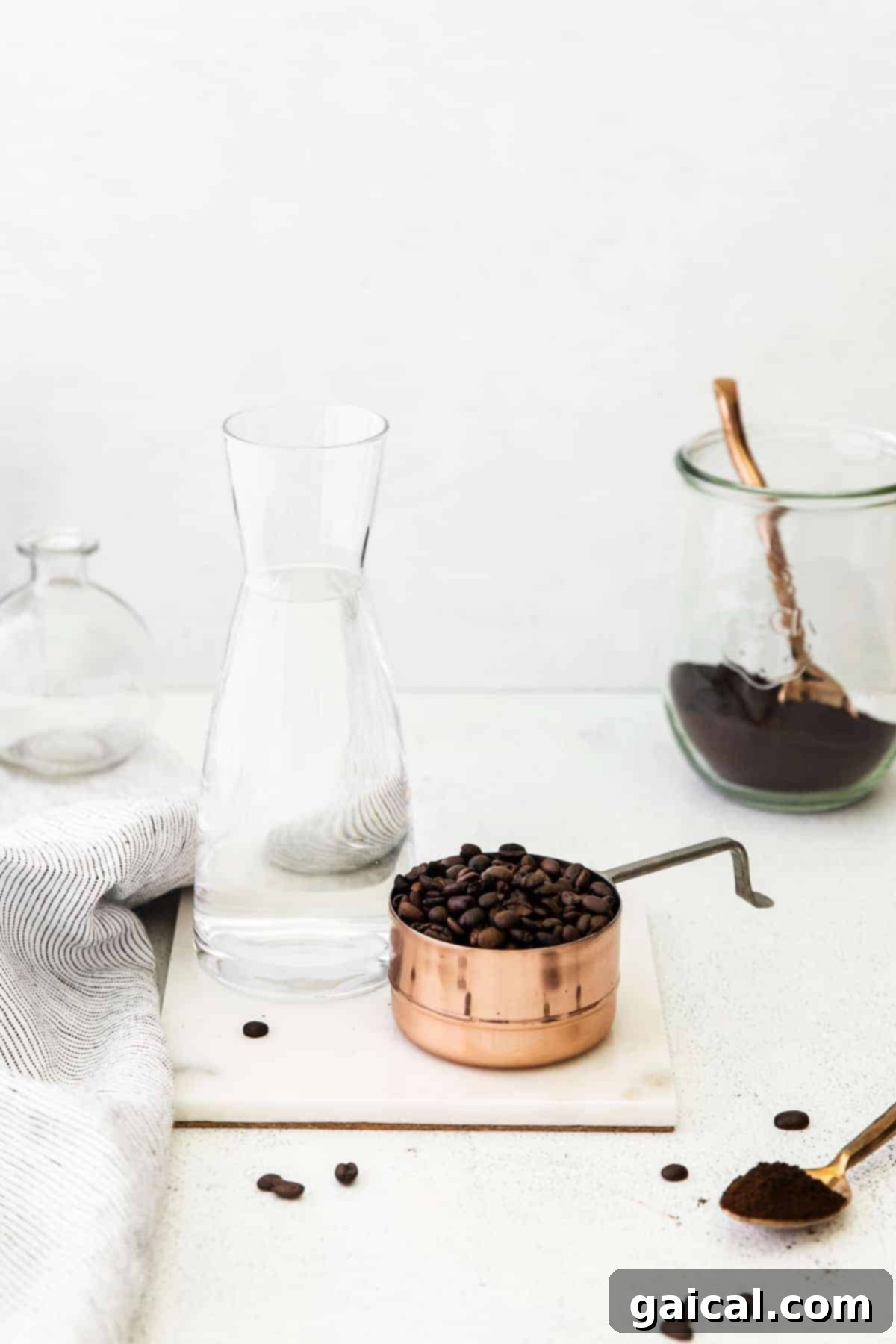 Crafting the Perfect Cold Brew 3 Cold brew coffee ingredients.