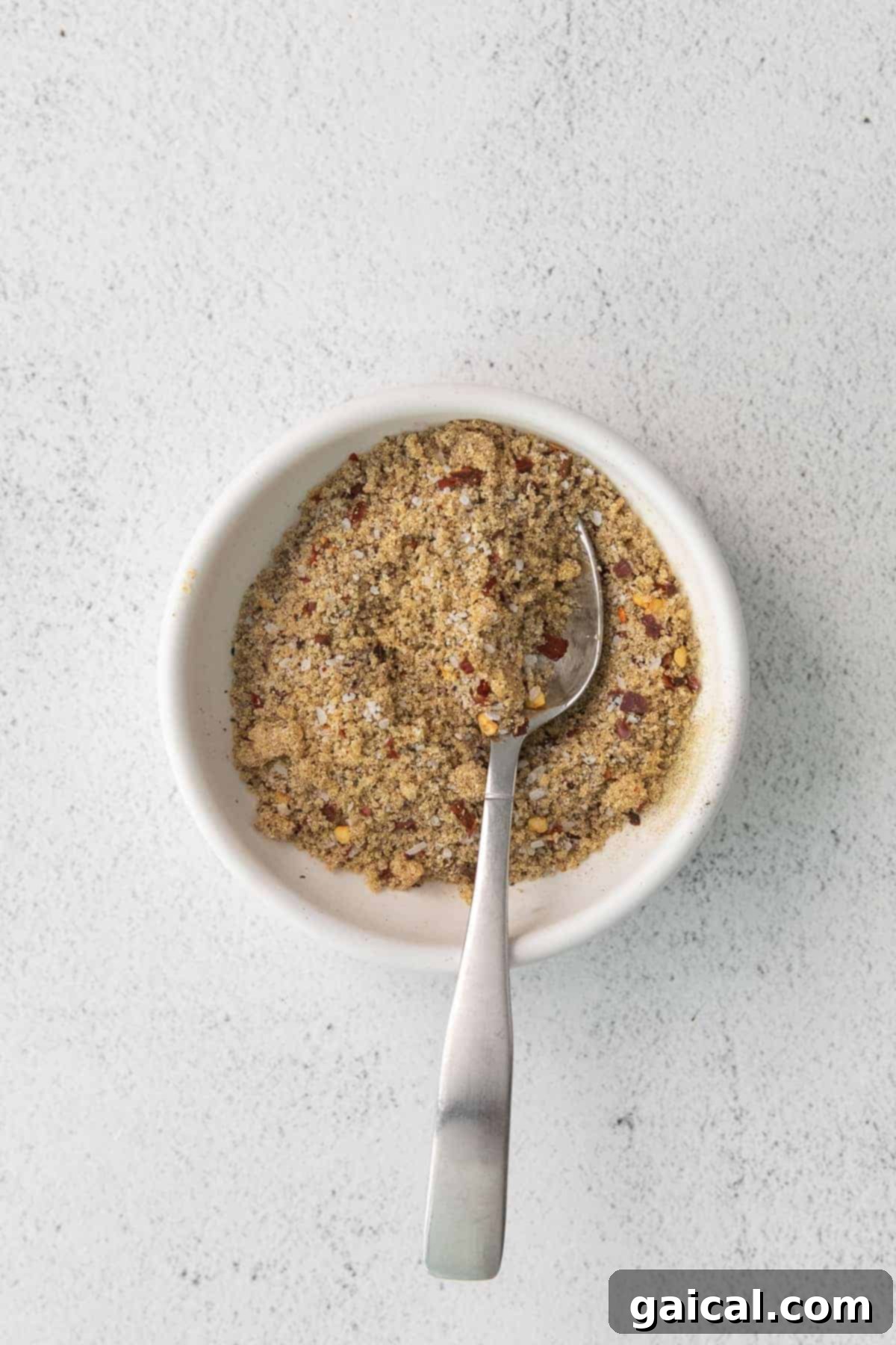 Sizzling Pepper Steak 3 Dry rub for pepper steak in a bowl.