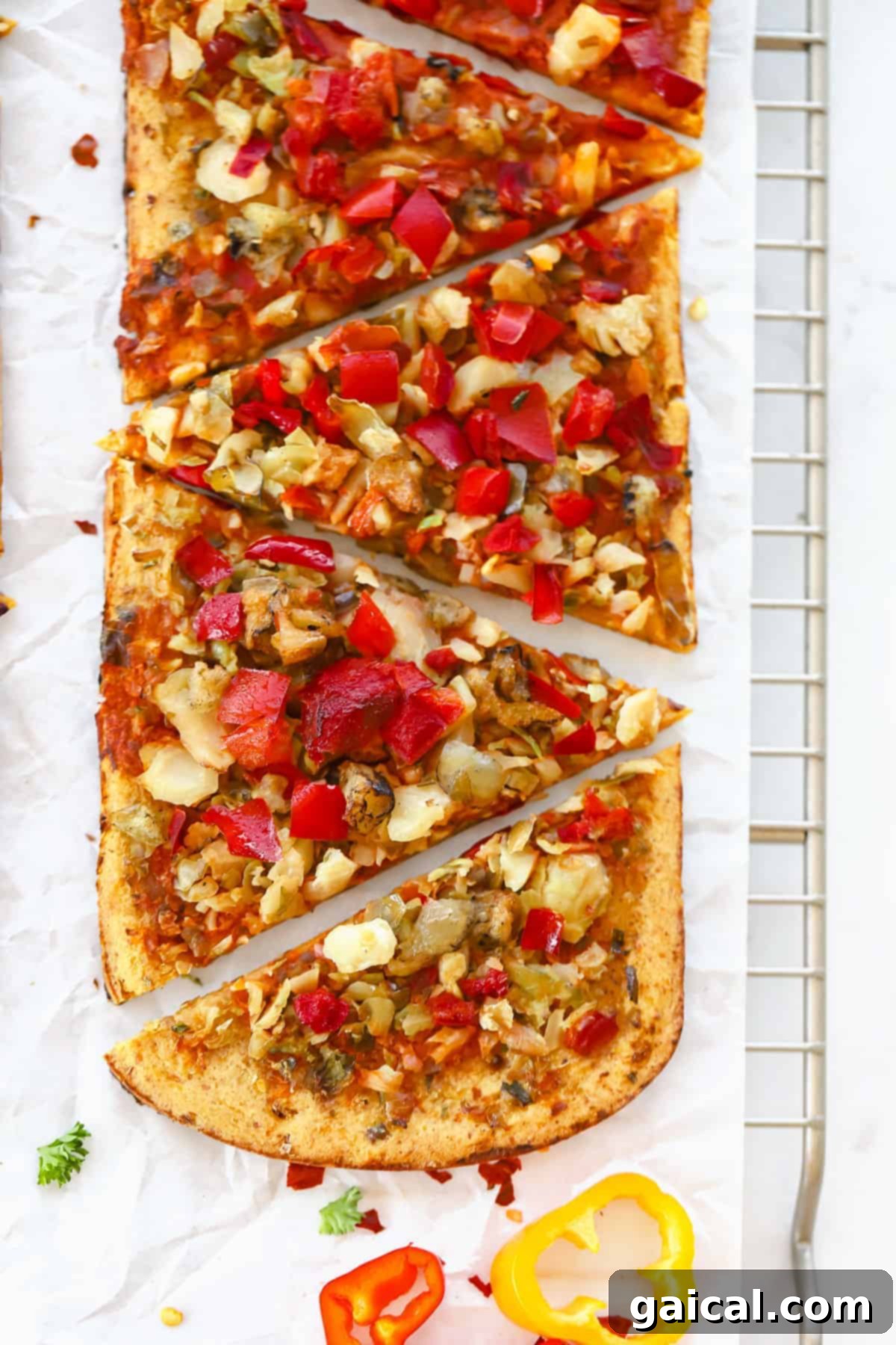 We've been longtime fans of Daily Harvest and their smoothies, so we're thrilled to share our full and honest reviews of ALL of the food in their collections. daily harvest flatbread cut into triangle slices